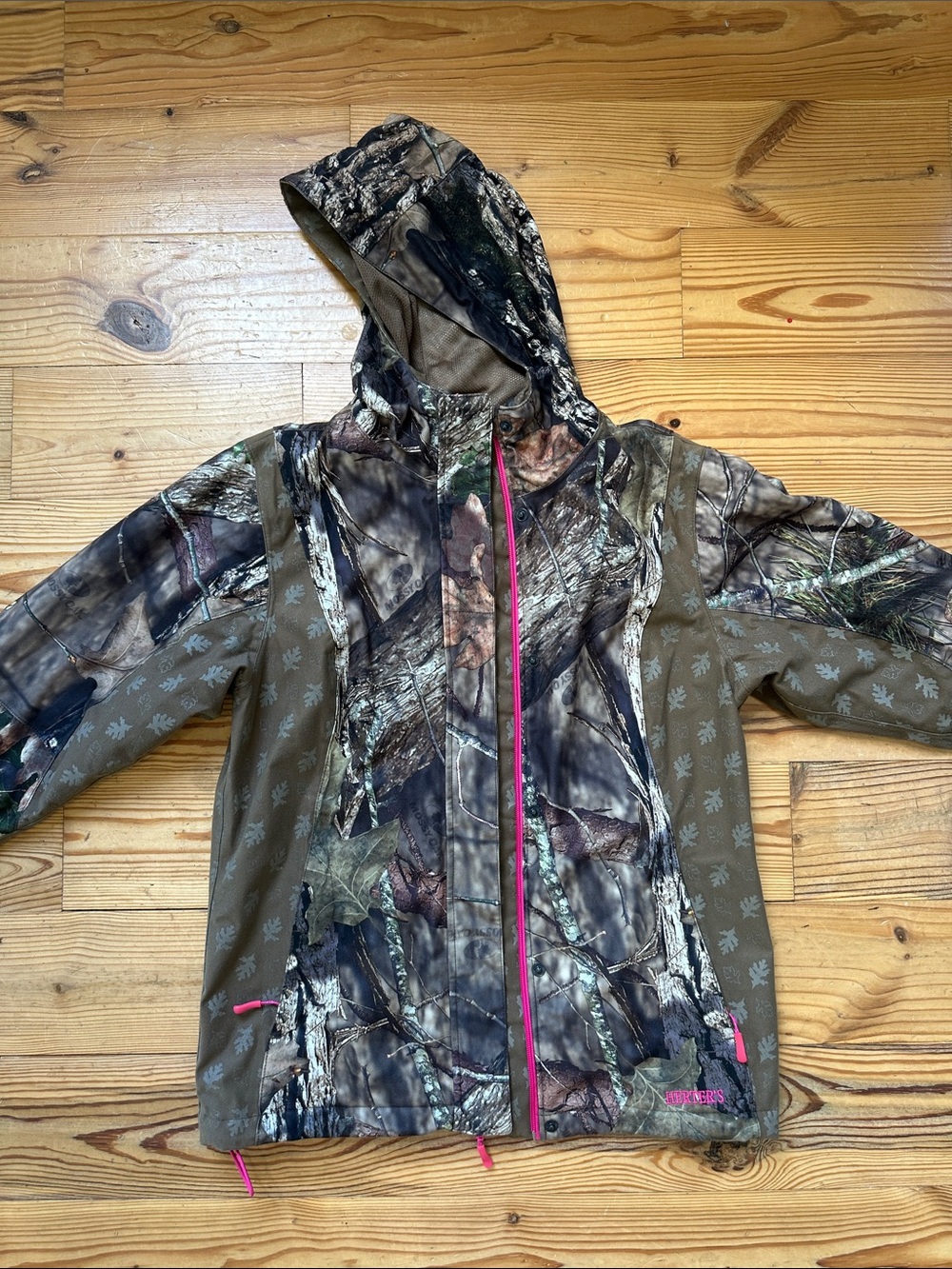 HERTER’S Camo Women’s Jacket | size small